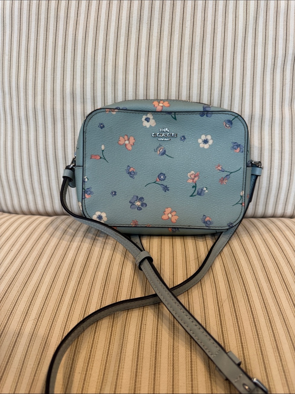 Coach Jamie mini camera crossbody bag light blue mystical floral print - Picture 4 of 11